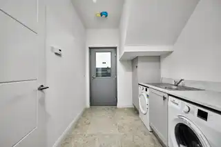 7 Nursery MewsImage 17