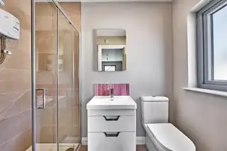 7 Nursery MewsImage 20