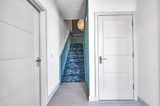 5 Nursery MewsImage 3