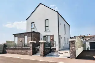 4 Nursery MewsImage 3