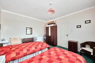 10 Lever RoadImage 19