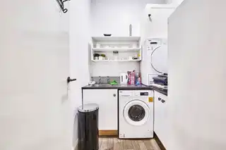 10 Causeway StreetImage 11