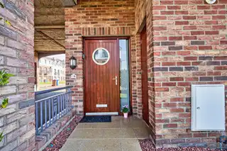 18 Montague CourtImage 2