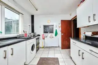 23 Lansdowne CrescentImage 8