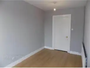 3 Units At 13 WatersideImage 7