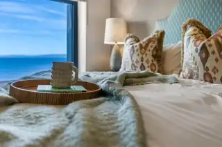 Apartment 5, 17 The PromenadeImage 19
