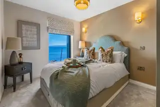 Apartment 5, 17 The PromenadeImage 18