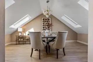 Apartment 5, 17 The PromenadeImage 17