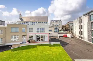 Apt 3, Flat 3, 10 The CrescentImage 3