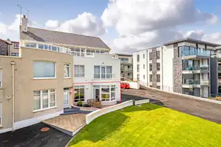 Apt 3, Flat 3, 10 The CrescentImage 30