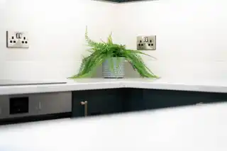 Apt 4, 37 WestImage 9