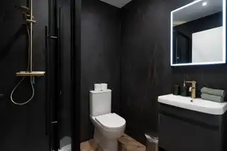 Apt 1, 37 WestImage 10