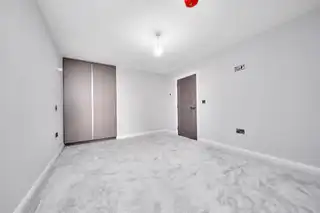 Apartment 1, 17 The PromenadeImage 16