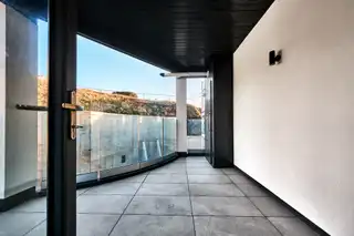 Apartment 3, 17 The PromenadeImage 12