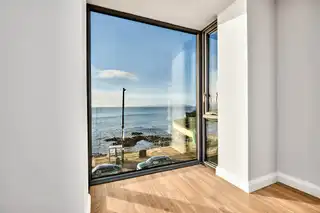 Apartment 3, 17 The PromenadeImage 14
