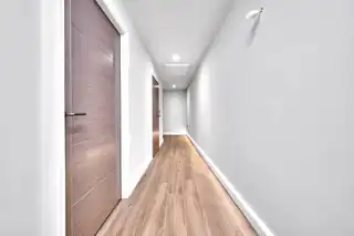 Apartment 3, 17 The PromenadeImage 6