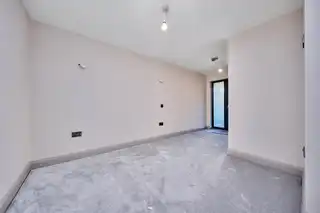 Apartment 6, 18 The PromenadeImage 14