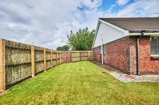 2 Aghermore GardensImage 21
