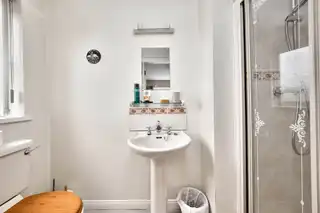 2 Aghermore GardensImage 14