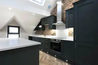 Apt 3, 37 WestImage 4