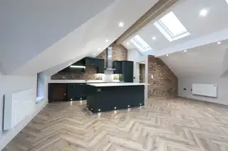 Apt 3, 37 WestImage 10