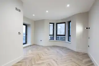 Apt 3, 37 WestImage 12