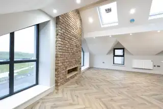 Apt 3, 37 WestImage 3
