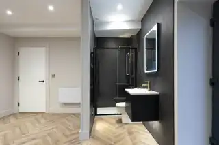 Apt 3, 37 WestImage 15