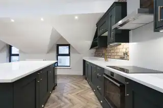 Apt 3, 37 WestImage 5