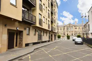 37 Custom House ResidenceImage 22