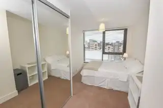 37 Custom House ResidenceImage 15