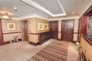 37 Custom House ResidenceImage 18