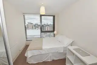 37 Custom House ResidenceImage 14