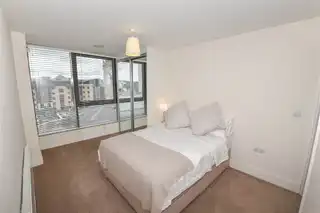37 Custom House ResidenceImage 10