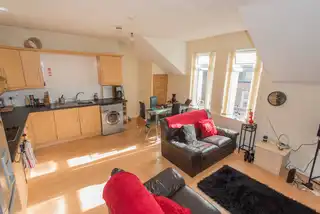 Flat 3, 5 Malone AvenueImage 2