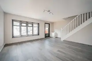37 Black Mountain WalkImage 2