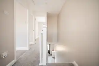 37 Black Mountain WalkImage 7