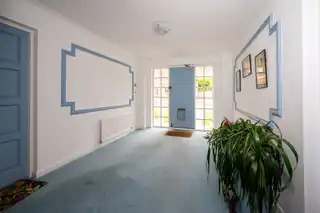 Apt 8 Deramore CourtImage 3