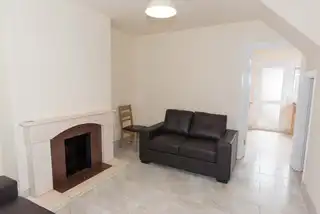 30 Ashley DriveImage 3
