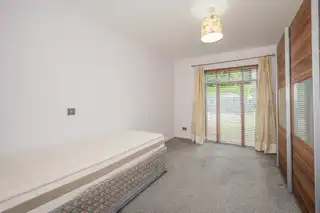Apt 3 Balmoral ManorImage 15