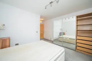 Apt 3 Balmoral ManorImage 13