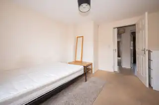 Apt 6 Elm HouseImage 19