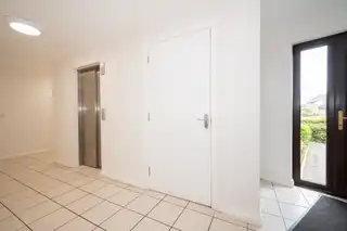 Apt 6 Elm HouseImage 3