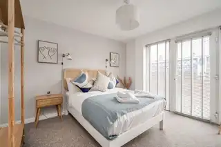 14 Ashley CourtyardImage 10