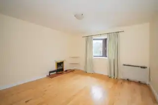 Apt 6 82A South ParadeImage 3
