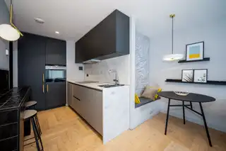 Apt 11 Fx BuildingImage 11
