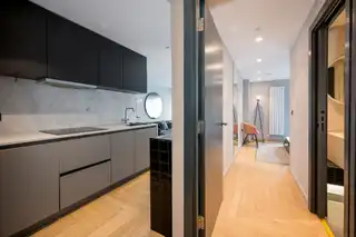 Apt 11 Fx BuildingImage 7