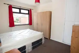 11 Sunnyside ParkImage 7
