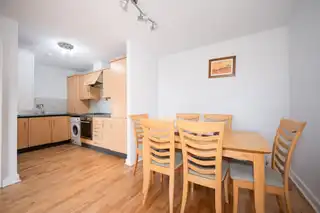 88 Quay GateImage 5