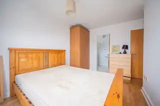 88 Quay GateImage 8